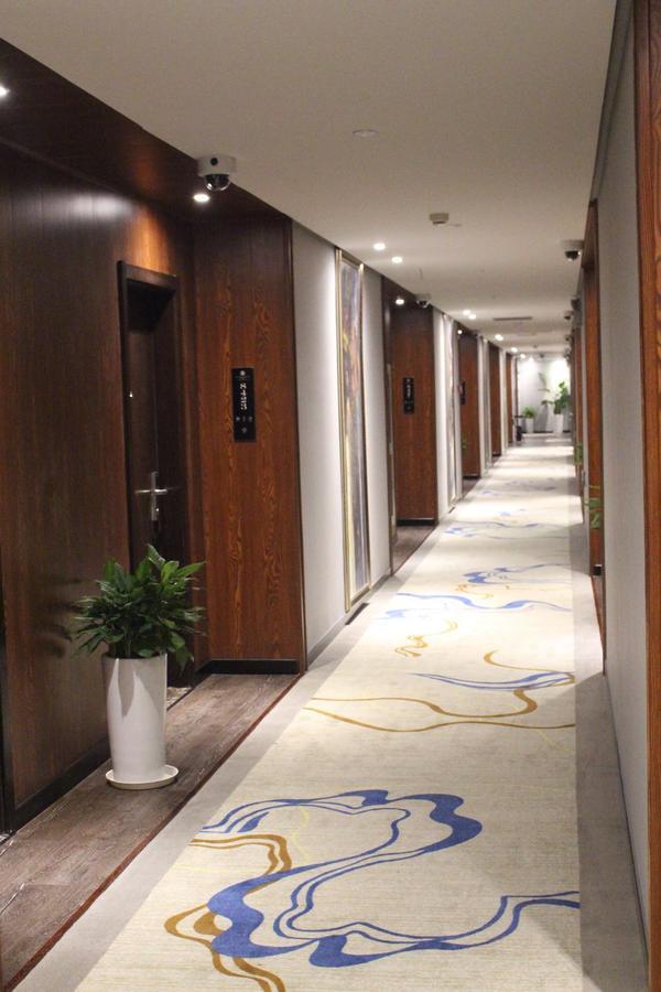Metropolo,Shanghai,Hongqiao Airport,Wuzhong Road 外观 照片